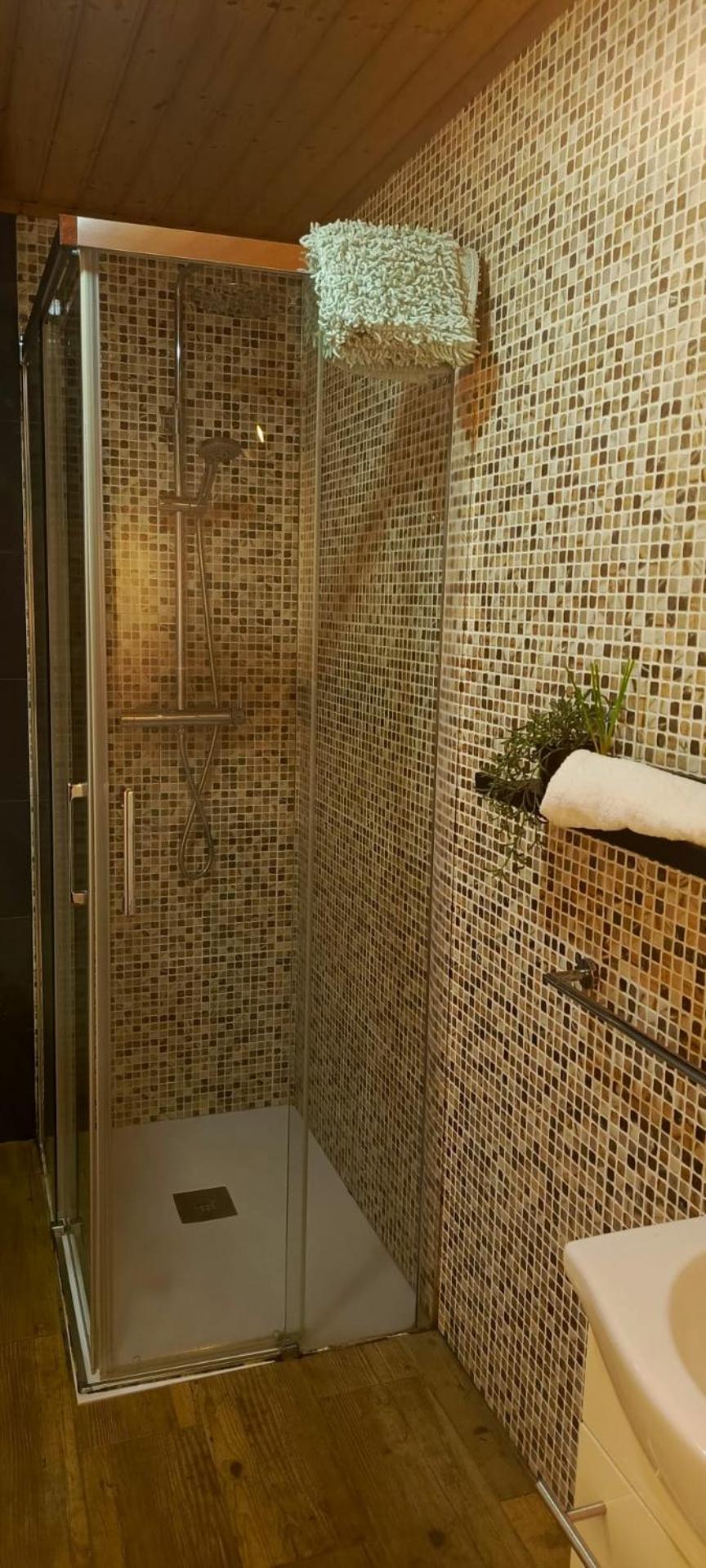 Picona Vivienda Con Jardin Terraza Y Barbacoaヴィラ エクステリア 写真